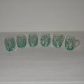 Six verres à liqueur chopes en verre émaillé