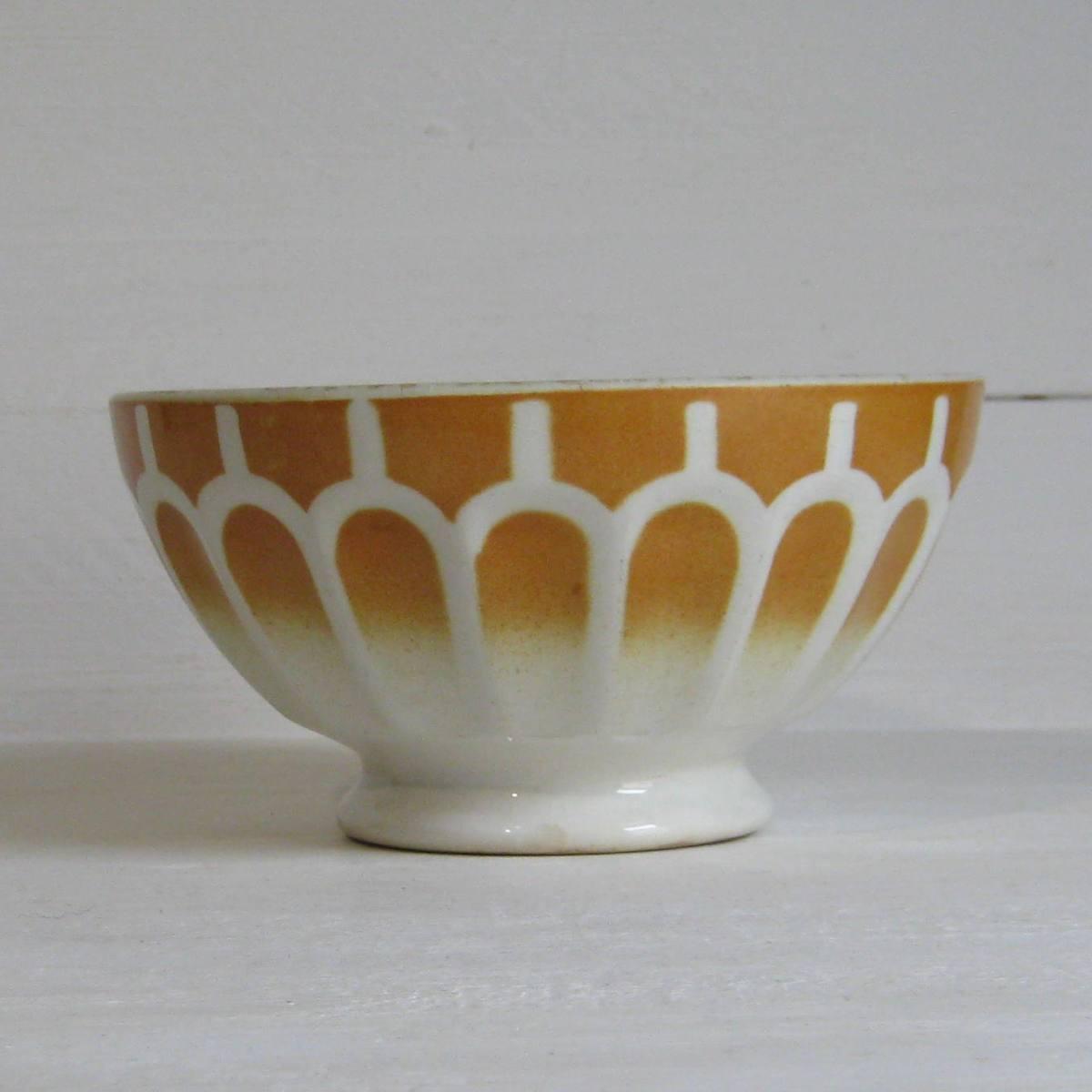 Ancien bol a cotes sur pied douche decor frise marron jaune 3