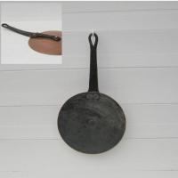 Ancien couvercle cuivre et fer forge diametre 18 5cm 1