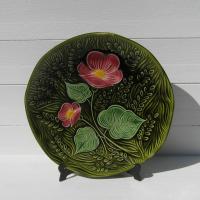 Ancien plat barbotine decor fleurs 1