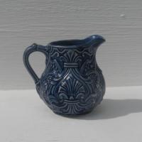 Ancien pot a creme bleu en barbotine de onnaing 1