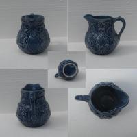 Ancien pot a creme bleu en barbotine de onnaing 2