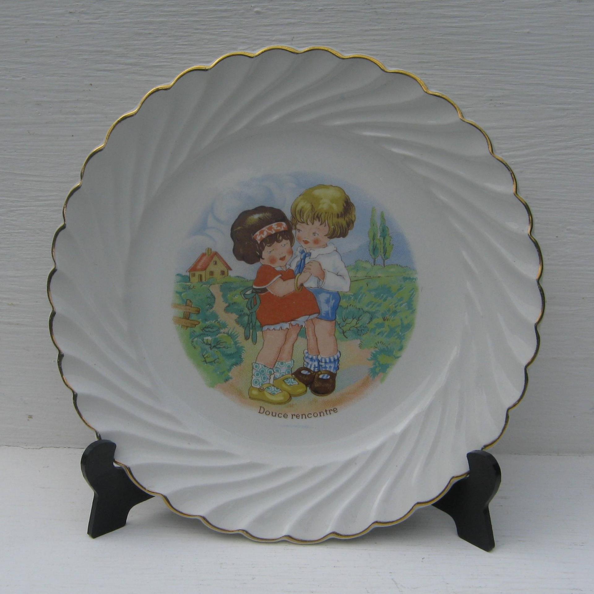 Ancienne assiette a dessert decor enfants douce rencontre 1