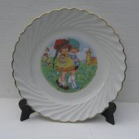 Ancienne assiette a dessert decor enfants en promenade 1