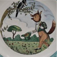 Ancienne assiette en faience fable de la fontaine le corbeau et le renard b2