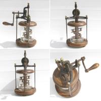Ancienne baratte a beurre en bois metal et bol en verre souffle 2