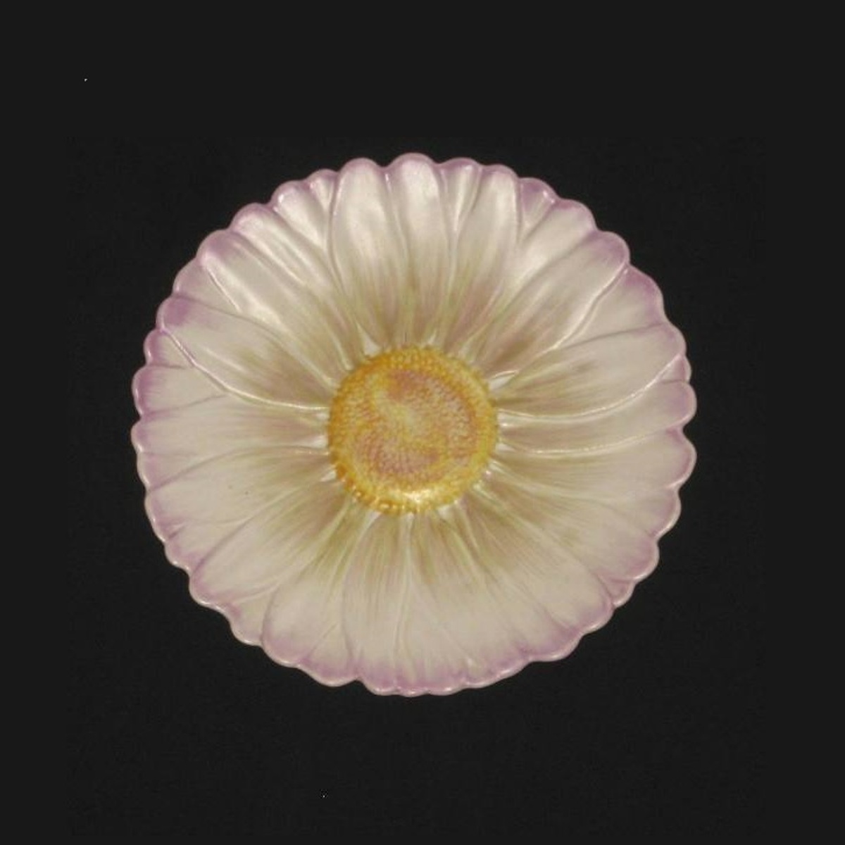 Assiette barbotine dahlia guillot 1