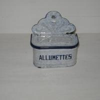 Boite a allumettes tole emaillee 1