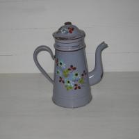 Cafetiere emaillee fond mauve 1