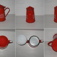 Cafetiere rouge pois blancs