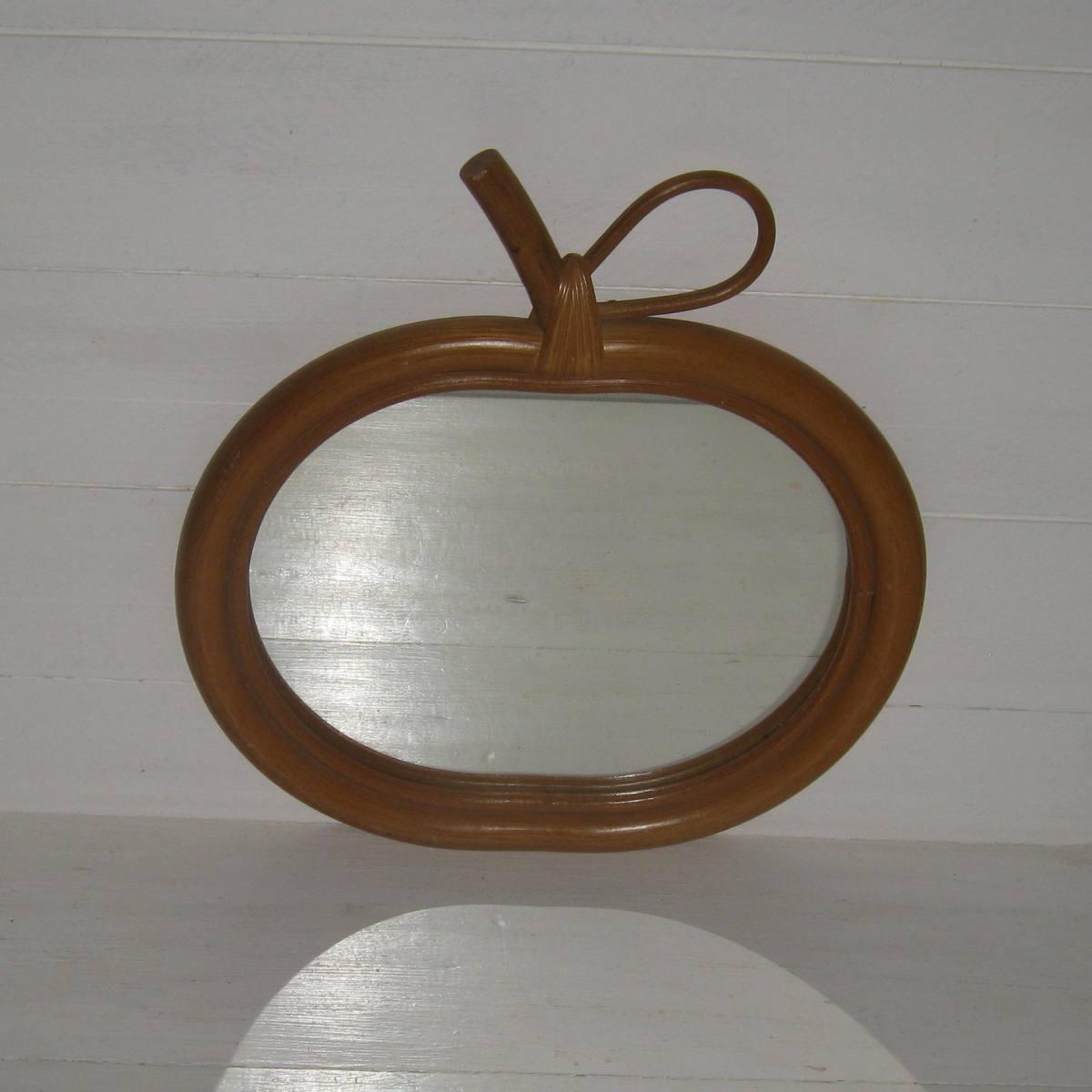 Miroir mural pomme 1