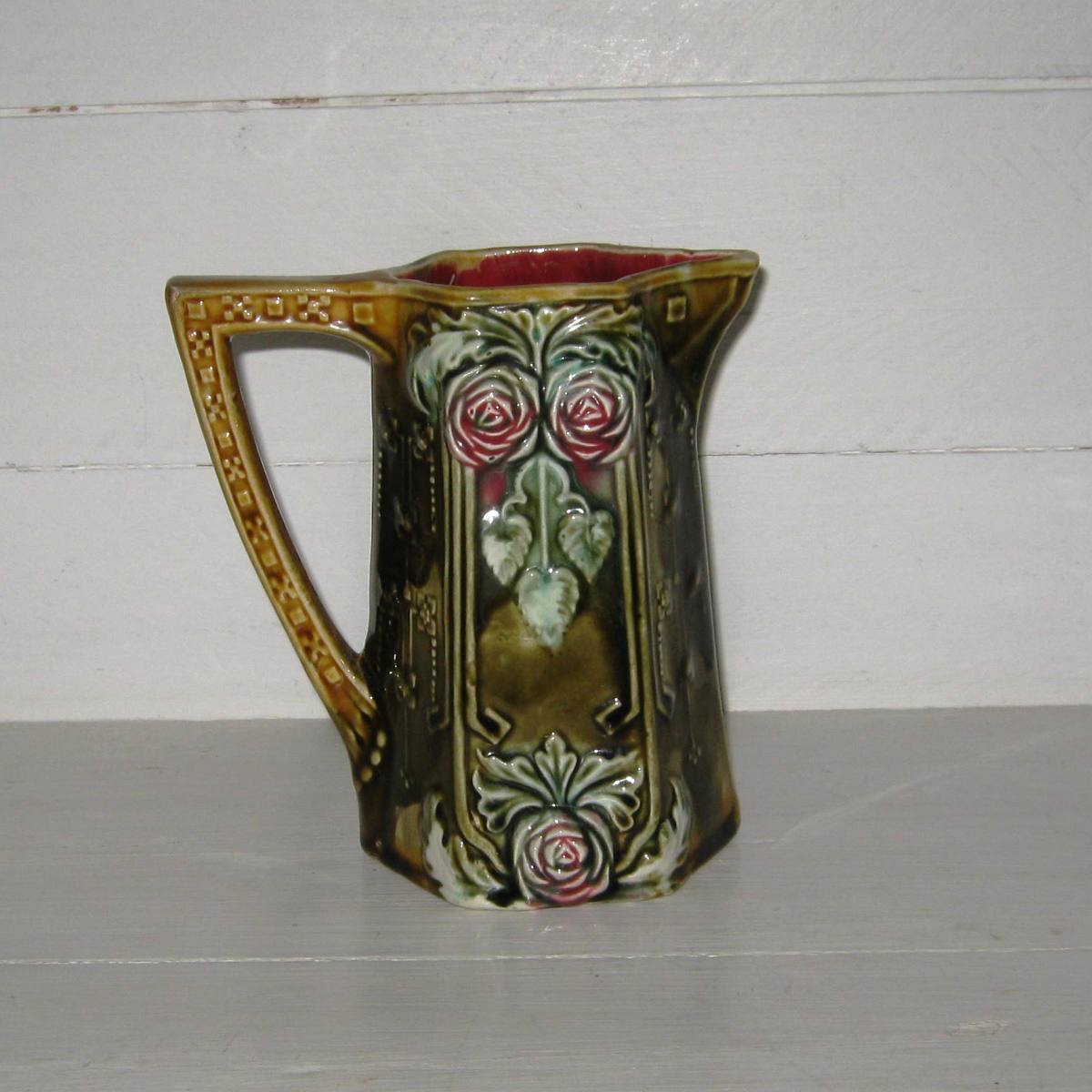 Pichet barbotine modele 780 onnaing 1
