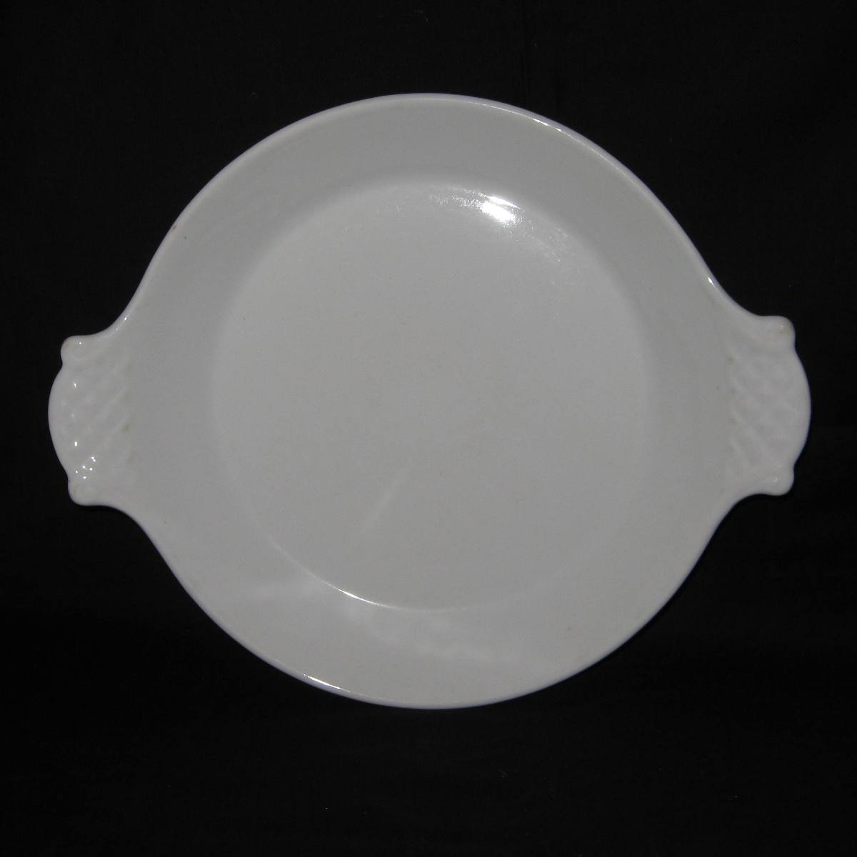 Plat a oreilles en porcelaine blanche 1