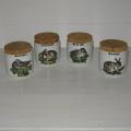 Quatre pots à épices herbes en porcelaine d’Auteuil Lobjoy service chasse