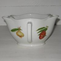 Sauciere gras et maigre en porcelaine decor legumes 1