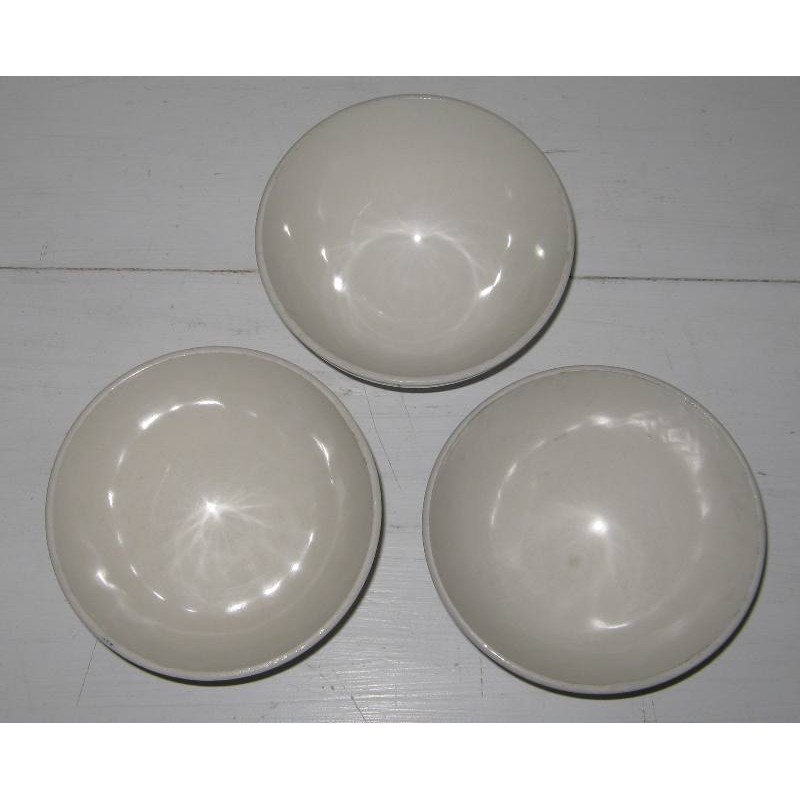 Trois anciens bols en faience decor fleurs bleues 2